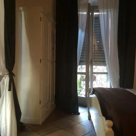بيت ضيافة La Torre House 2*