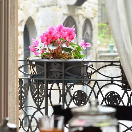 Pensionat La Torre House 3*