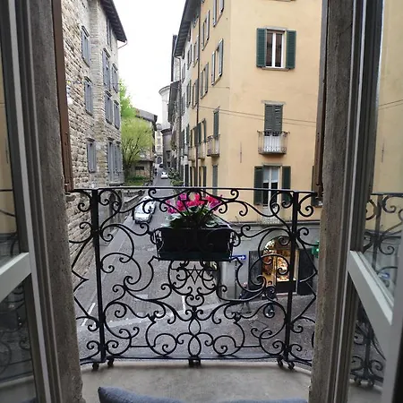Gasthuis La Torre House Bergamo